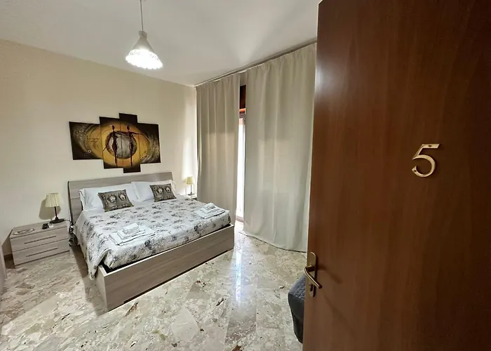 - Piazza Grande Gela