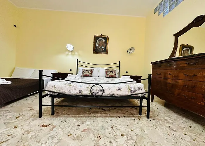 - Piazza Grande 3* Gela
