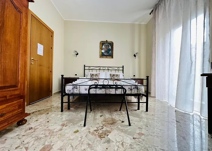 - Piazza Grande 3*