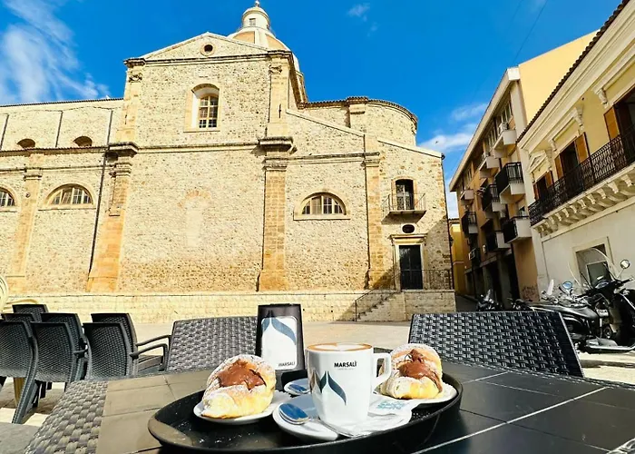 - Piazza Grande