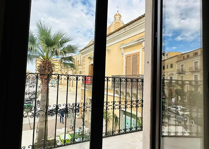 - Piazza Grande לינה וארוחת בוקר גלה