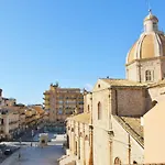- Piazza Grande 3* Gela