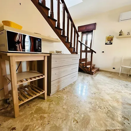 - Piazza Grande Bed and Breakfast