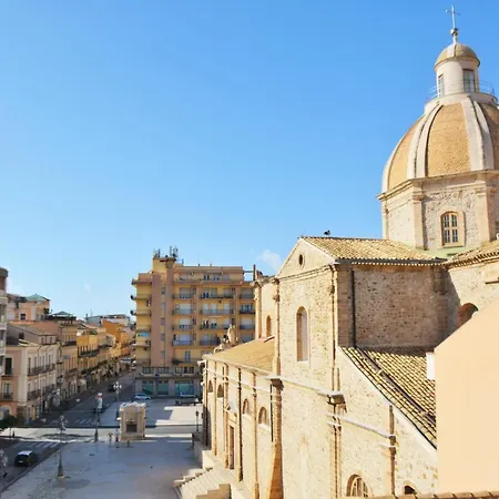 Piazza Grande 3* Gela